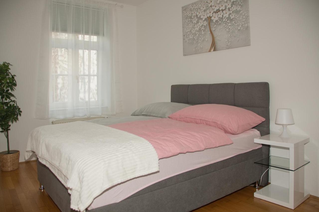 Blue Lotus Apartment Viena Exterior foto